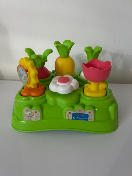 Дитячі іграшки  розвиваючі