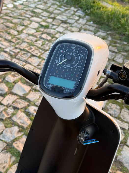 Askoll Es pro 125cc +2 baterias extra