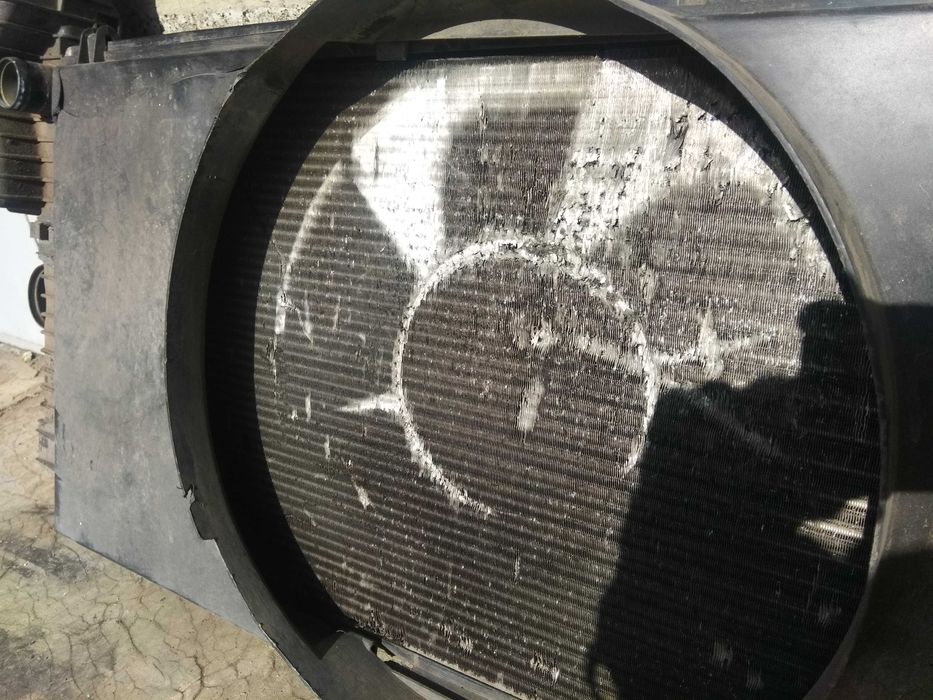 радиатор охлаждения Мерседес Спринтер с интеркулером