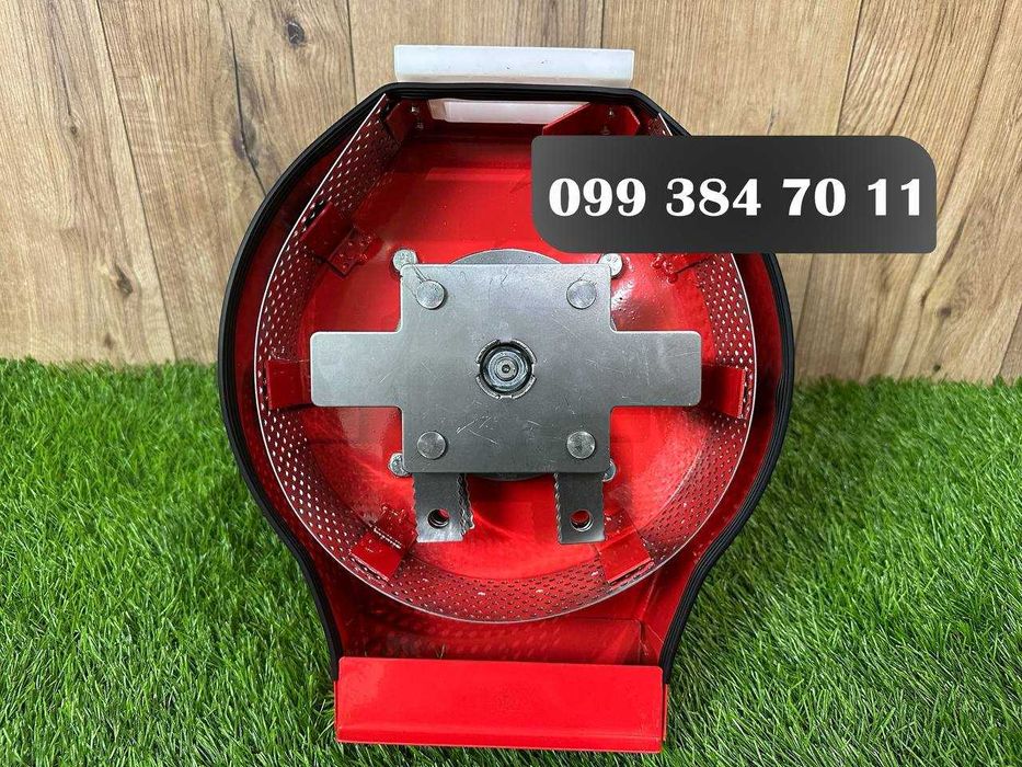 Зернодробилка для дому Makita 4500 шредер 300 кг сировини на годину