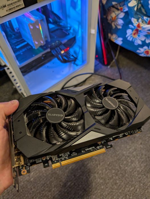AMD Radeon RX 5600 XT