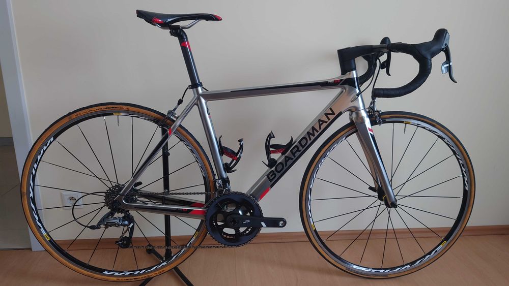 Rower szosowy Boardman C8 PRO SLR