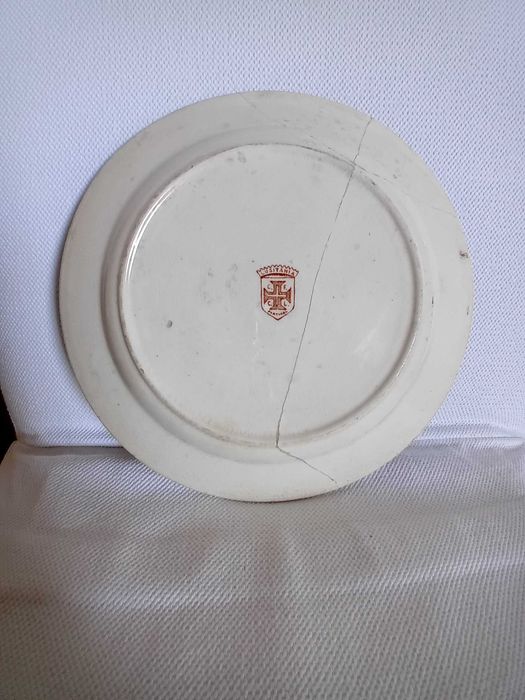 Prato faiança antiquíssimo da marca Lusitânia