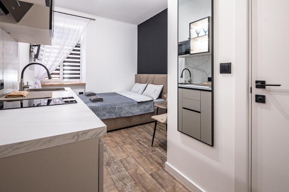 Здам 1 кімнатну квартиру подобово біля костелу та церкви Юра