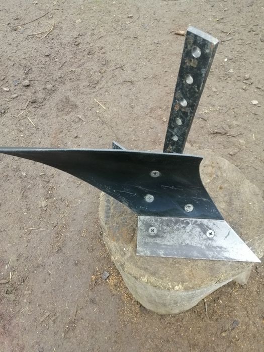 Плуг до мотоблока