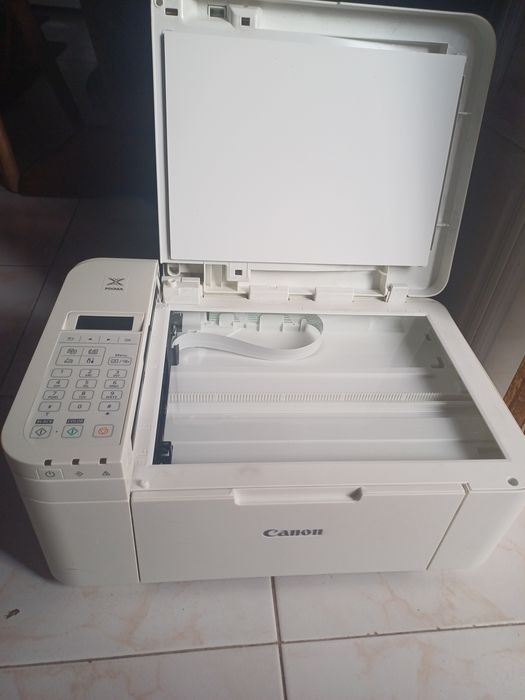 Máquina de fotocópias canon