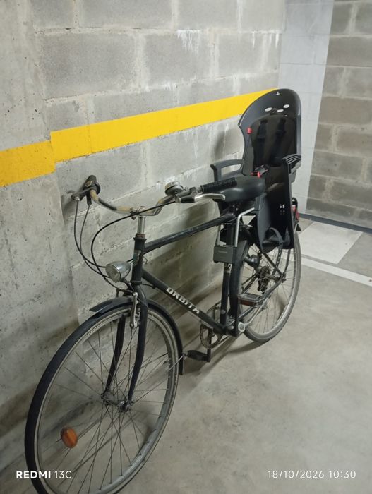 Bicicleta com cadeira para criança