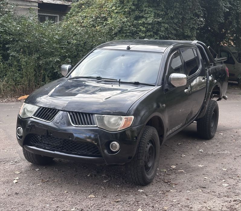 Продам Mitsubishi L200 2.5 дизель