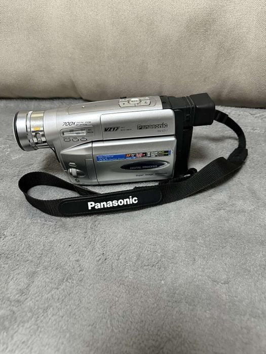 Відеокамера Panasonic VZ17