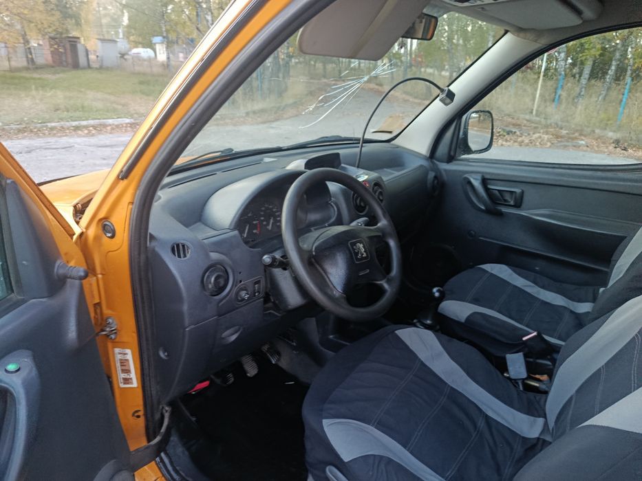Продам Пежо партнер