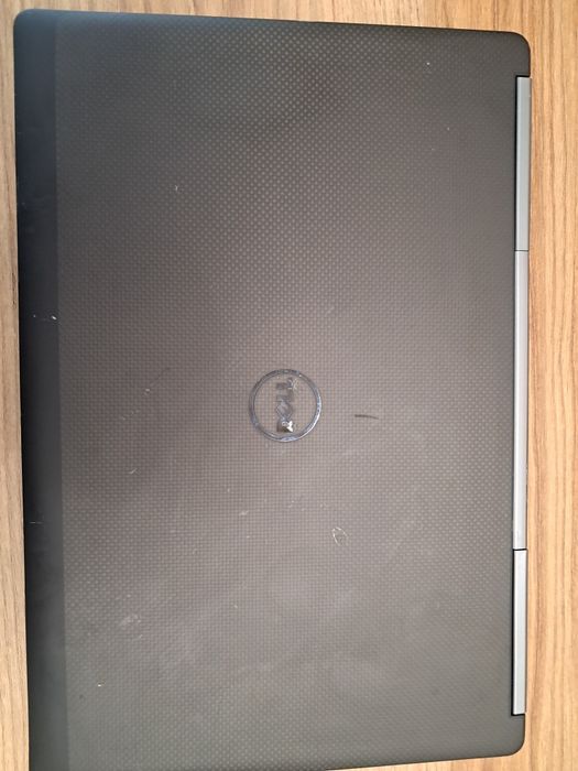 Dell Precision 7720, i7-7820hq, Quadro P5000, 32/500Gb, 17.3"