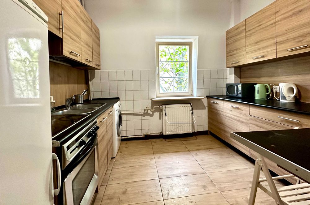 Pokoje na doby w Sopocie przy ul. 3 Maja 44.