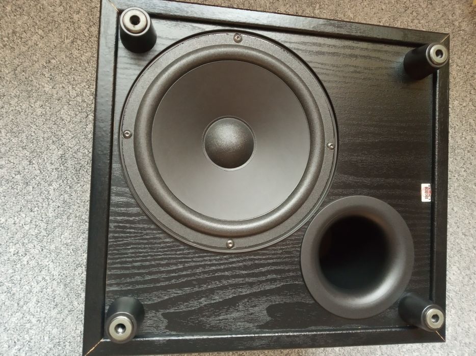 Subwoofer jamo 70 w. LO
