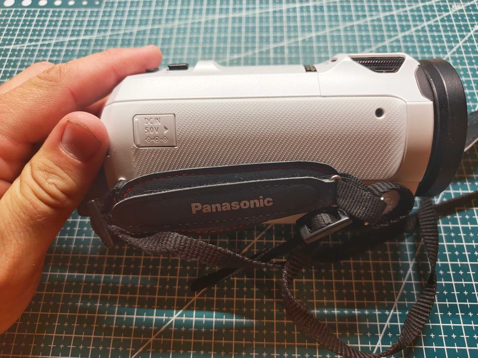 Kamera Panasonic HC-VX985M - stan idealny.