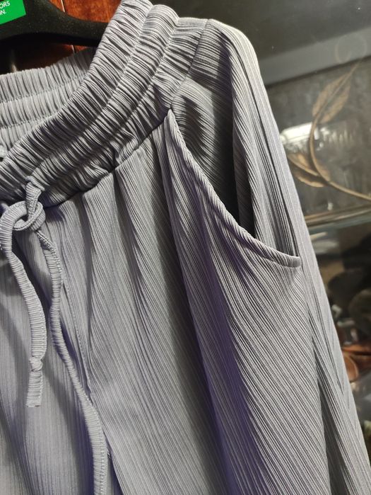 жіночі легкі штани розмір Л