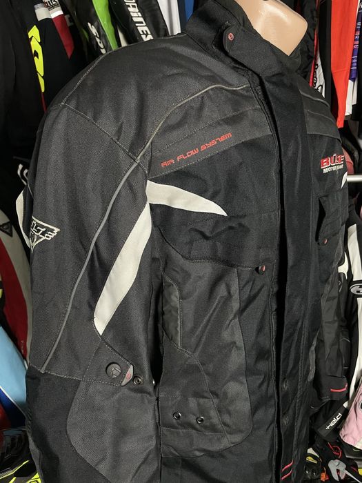 BUSE. Класна універсальна мотокуртка. Чудовий  стан. 52 розмір. L-XL