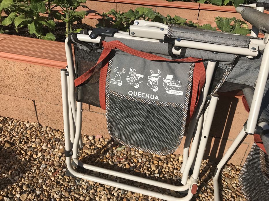 Duas cadeiras de campismo dobráveis e resistentes - muito confortáveis