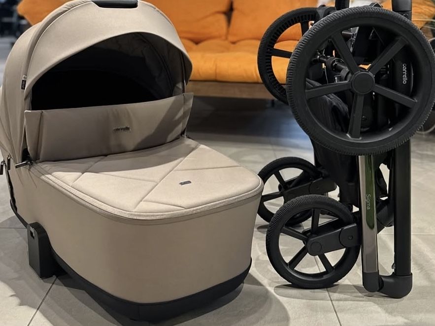 Продам універсальну коляску Carrello Sigma 2025