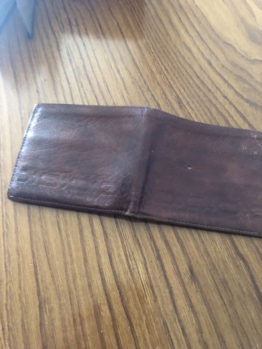 Carteiras e porta moedas em pele