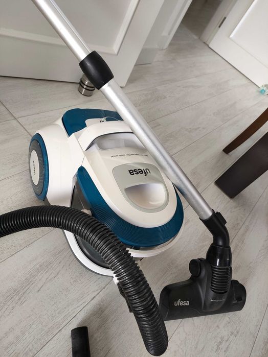 Aspirador a Água UFESA