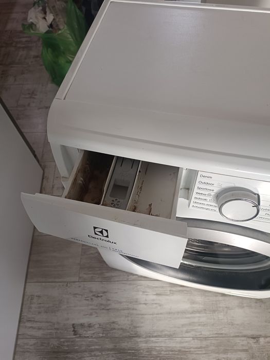 Pralka Electrolux slim