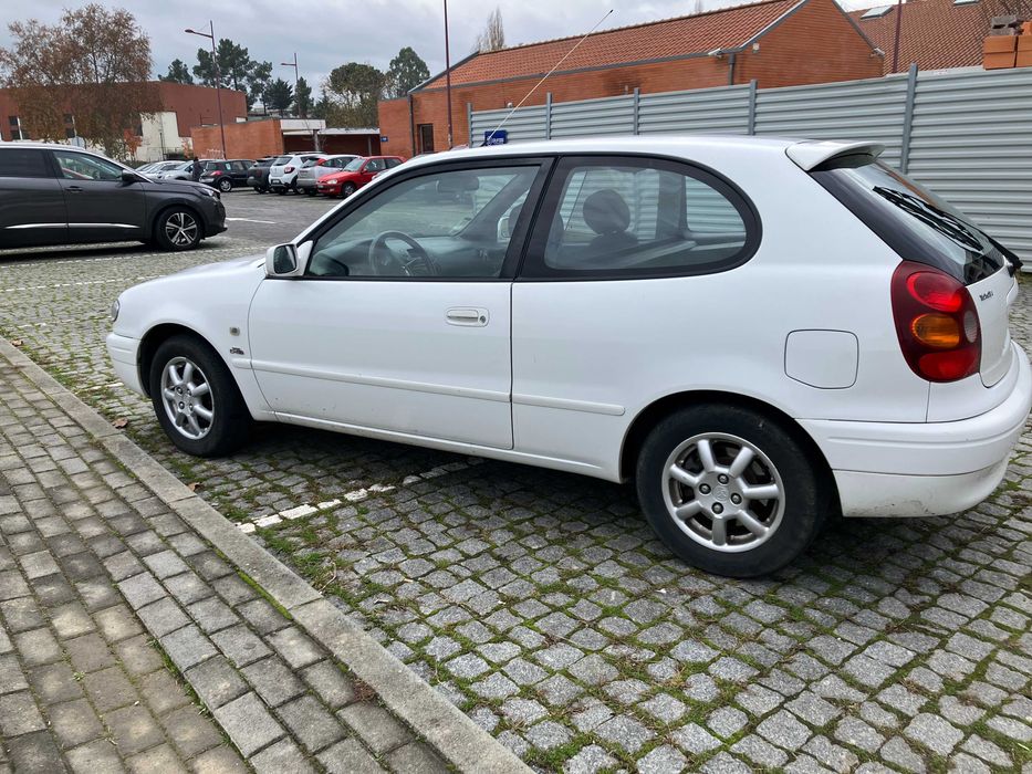 Toyota Corolla D4D 2 lugares 4 000 € negociável
