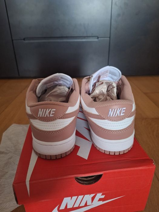 Ténis Nike Dunk novos