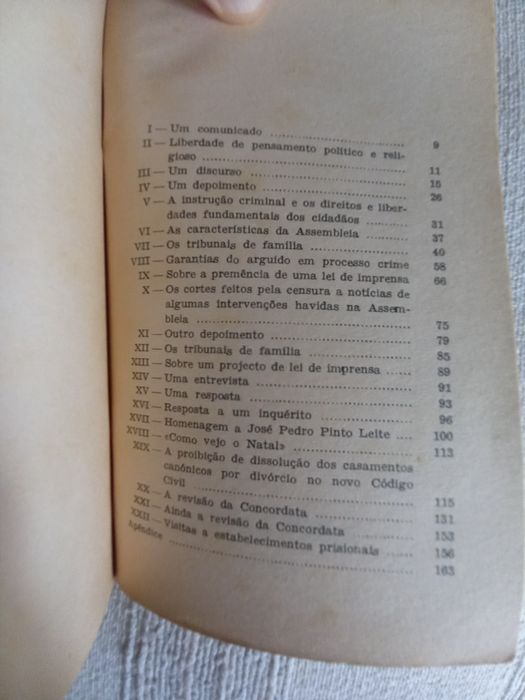 Livro de Francisco Sá Carneiro