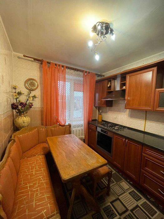 Оренда укомплектованої 2 кімнатної квартири