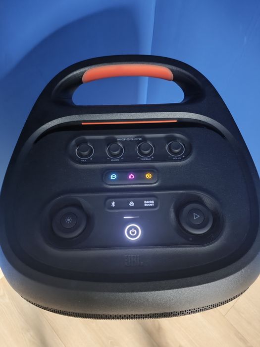 JBL Partybox 720 i 320