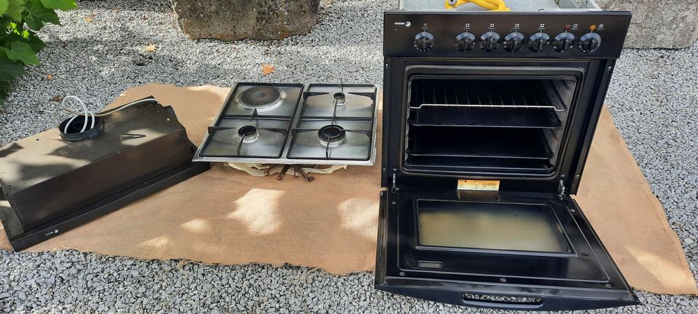 Fogão com exaustor marca Fagor