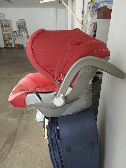 Cadeira auto ou ovo da Chicco vermelho