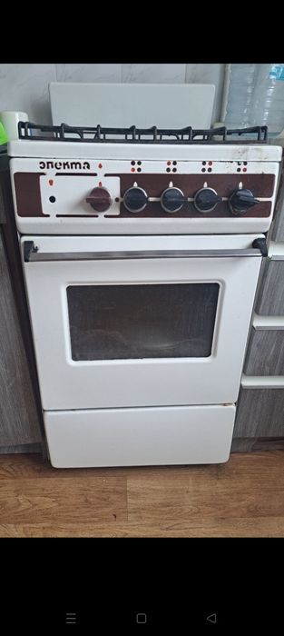 Газовая плита электа.