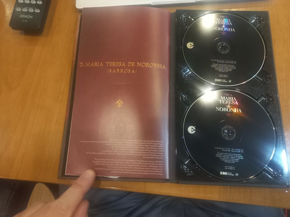 4 CD + Livro documentário de Maria Teresa de Noronha