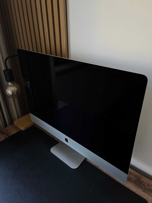 iMac retina 5k, 27'' 2017 usado + teclado + rato + airpods