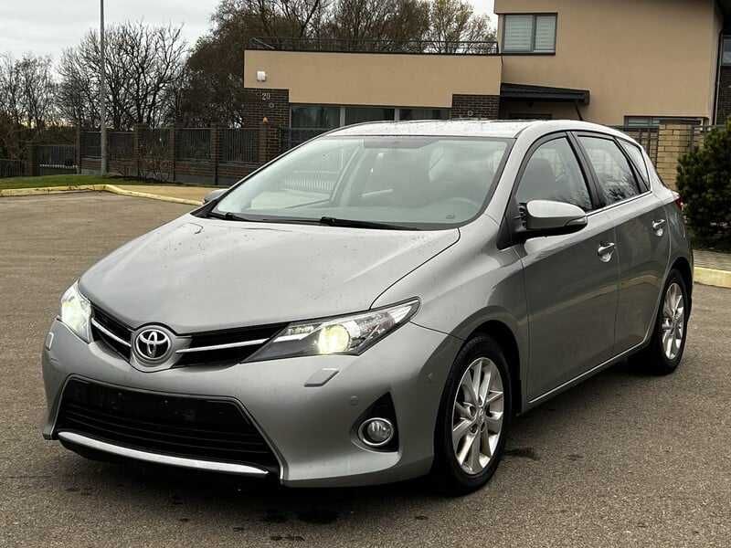 toyota auris prius 07-2024 к-кт бампер крило капот решітка фара панель