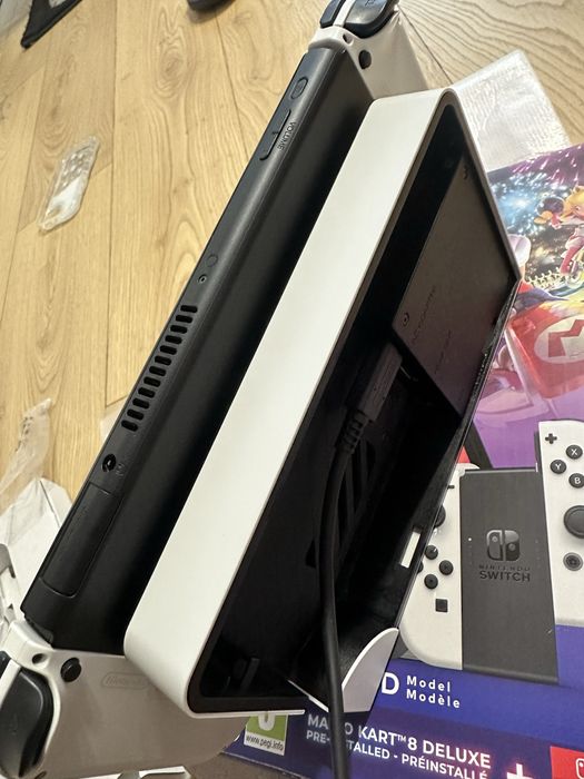 Nintendo Switch 64 gb Qled bialy polecam