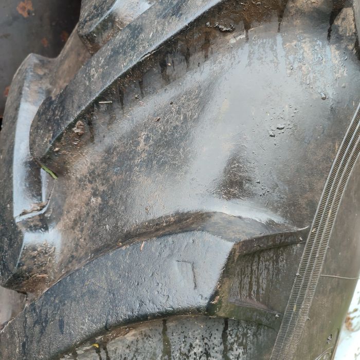 Трактор 1221 тропік