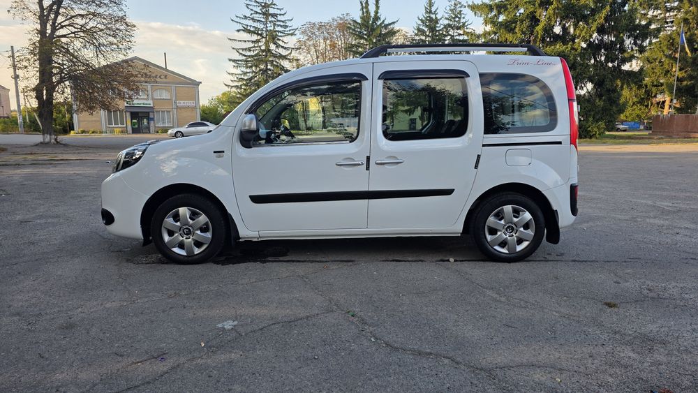 RENAULT Kangoo Individual к9к 1.5диз. 66кv.90л.с. 5-ступка