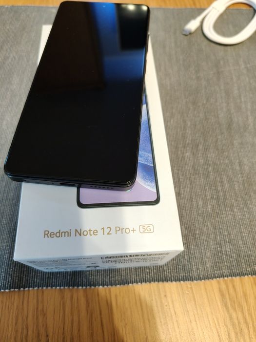 Sprzedam 2 telefony redmi