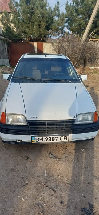Продам опель кадет