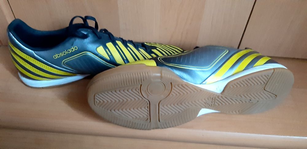 ADIDAS  Predator buty halowe