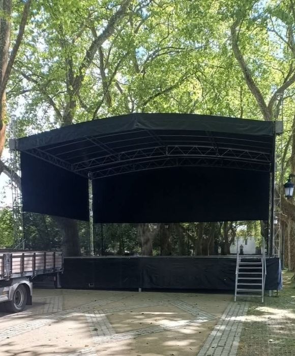 Palco Tradicional 10x7,5 com escada.