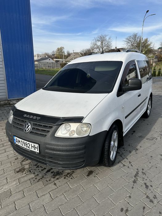 Продам Фольсавген Каді 2008 року на автоматі