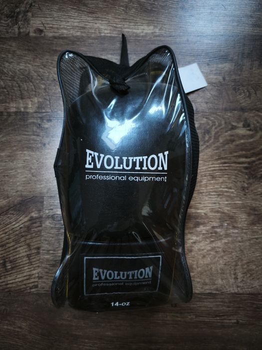 Rękawice bokserskie jak nowe