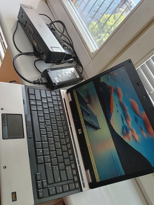 HP Elitebook 6930p, stacja dokująca, zasilacz