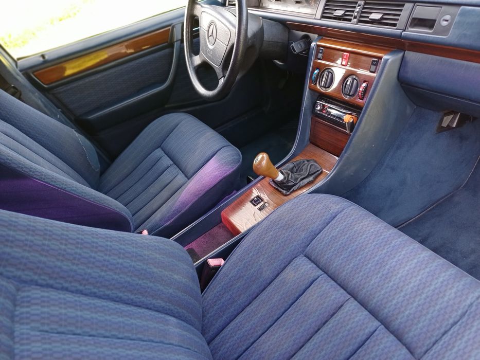 Mersedes-Benz w124 2.6 бензин