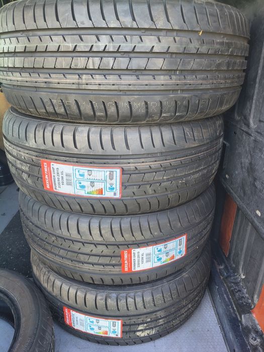 Stan nowy 235 /50/19 BERLINTIRES 103 XL