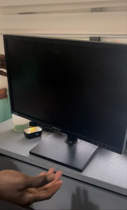 Torre Acer+Monitor Samsung