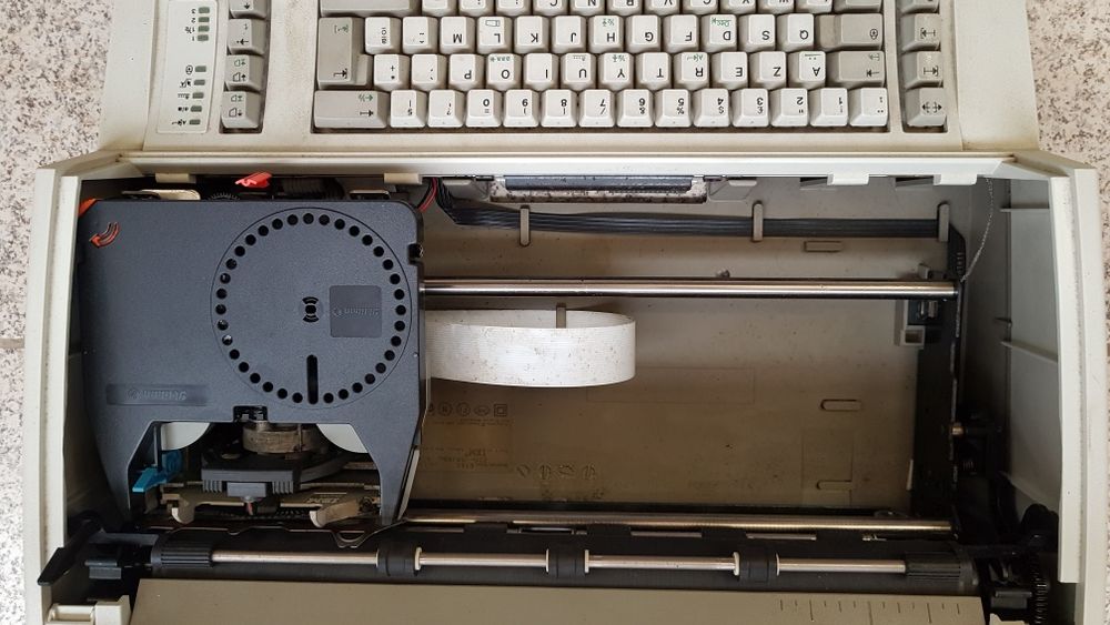 Máquina Escrever Eléctrica IBM